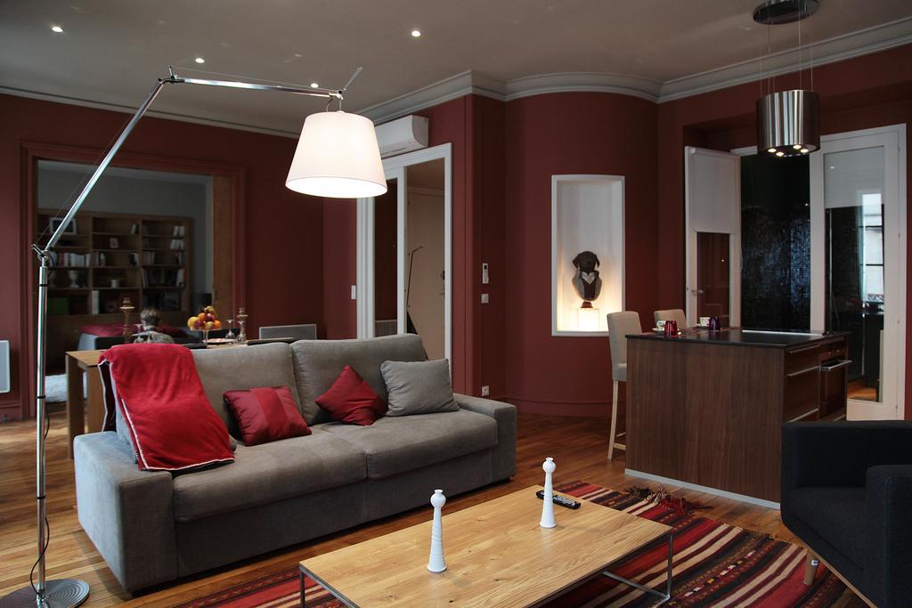 Maison D'Hotes Bordeaux Centre Le Patio De L'Intendance Стая снимка