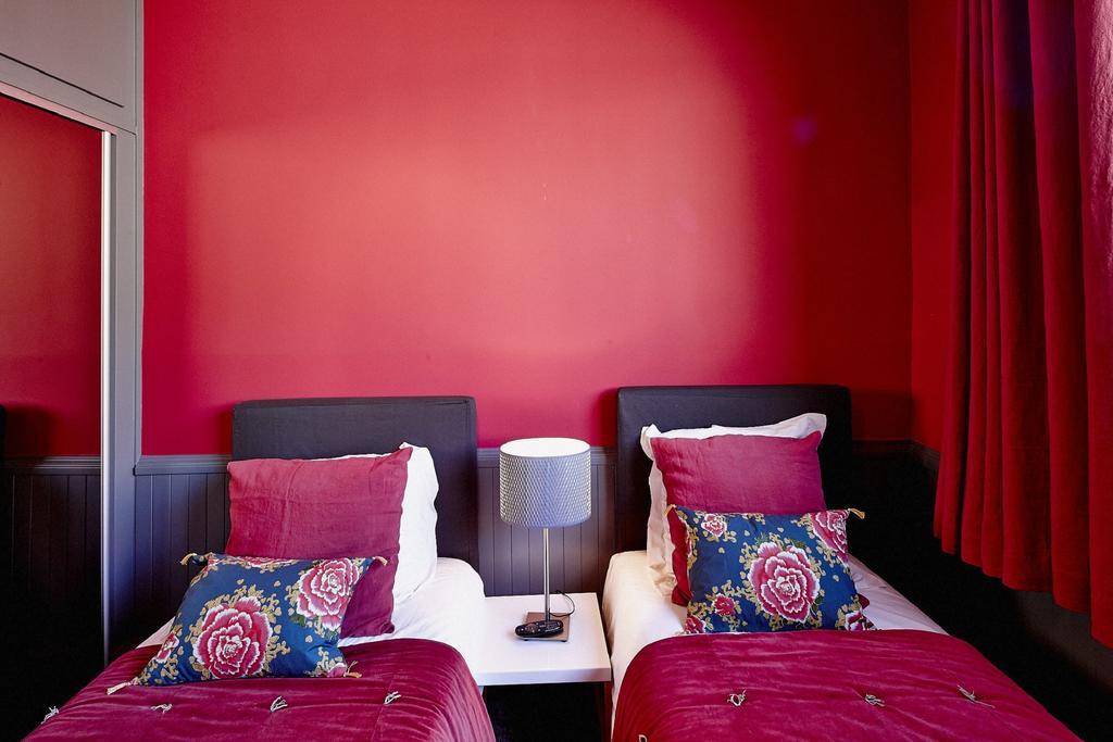 Maison D'Hotes Bordeaux Centre Le Patio De L'Intendance Стая снимка