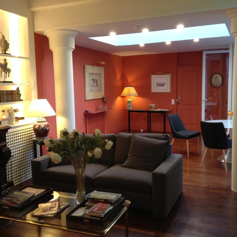 Maison D'Hotes Bordeaux Centre Le Patio De L'Intendance Екстериор снимка