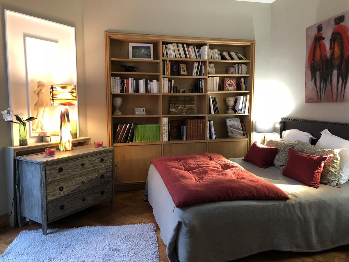 Maison D'Hotes Bordeaux Centre Le Patio De L'Intendance Екстериор снимка