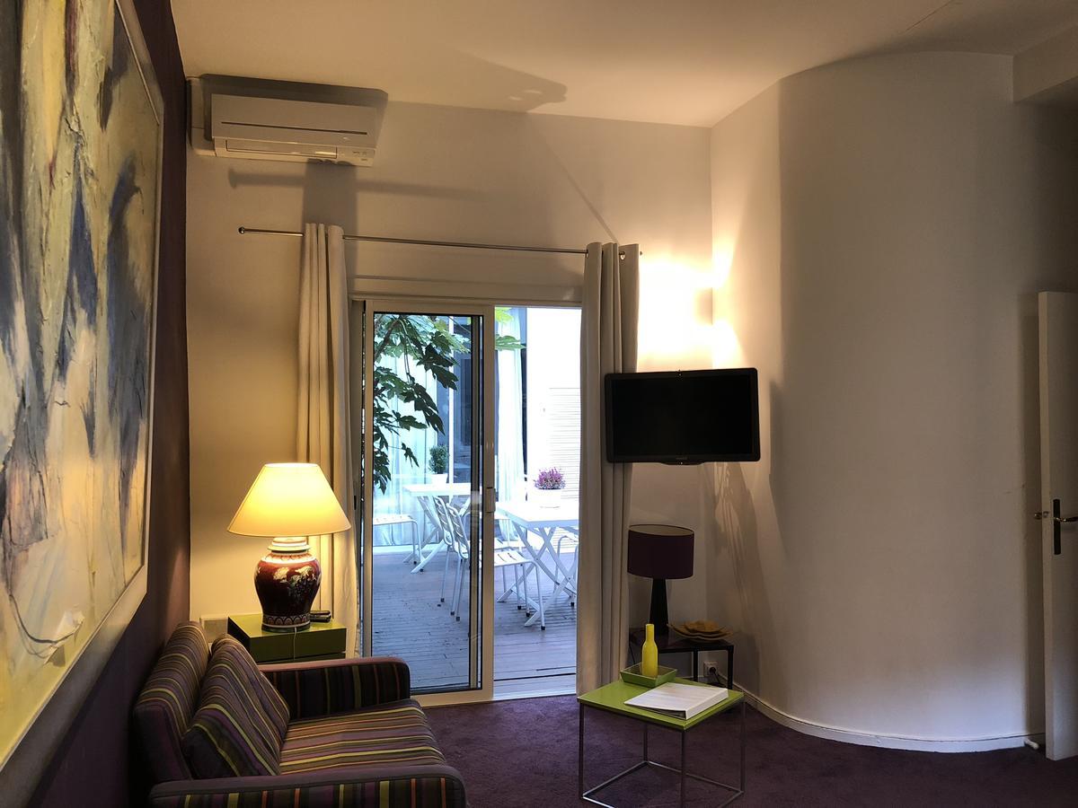 Maison D'Hotes Bordeaux Centre Le Patio De L'Intendance Екстериор снимка