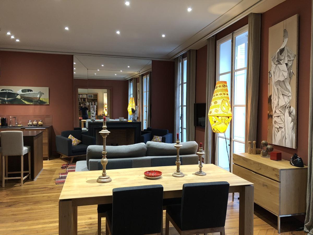 Maison D'Hotes Bordeaux Centre Le Patio De L'Intendance Екстериор снимка